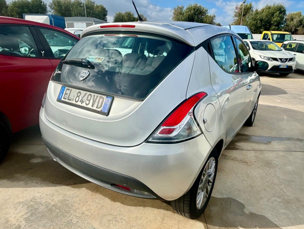 Lancia Ypsilon 1.2 69 CV 5 porte Ecochic Gold - 130000 km