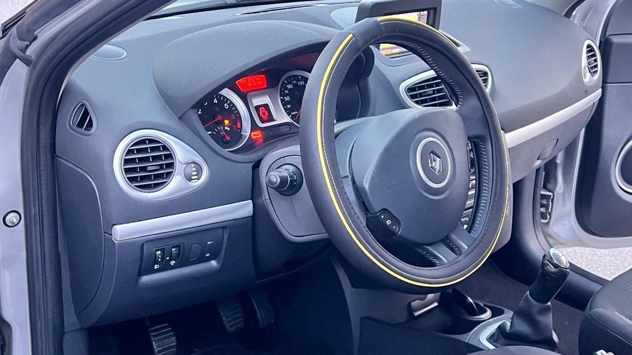 Renault Clio 1.2 16V 5 porte Dynamique