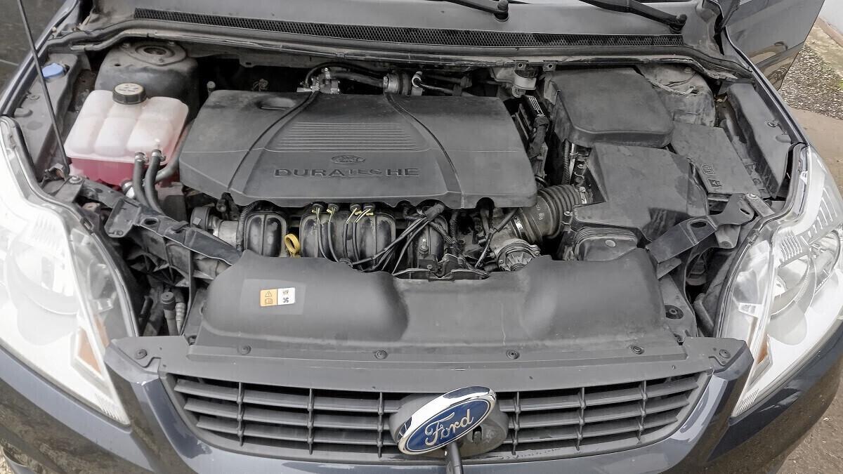 Ford Focus Style Wagon 2.0 Titanium -Gpl