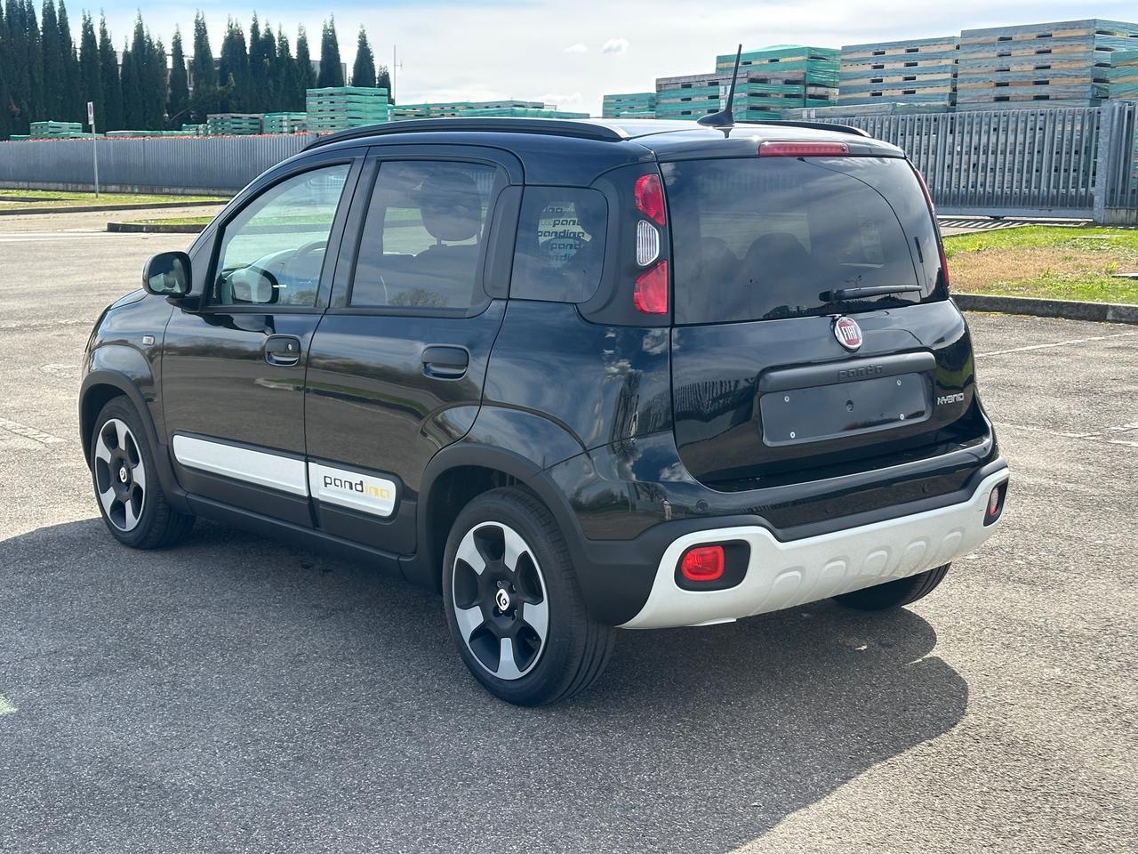 Fiat Panda Pandina 1.0 FireFly 65 CV Hybrid Cross