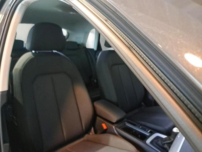 AUDI Q3 40 TDI quattro S tronic Business