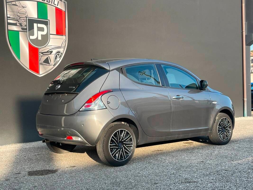 Lancia Ypsilon III 1.0 firefly hybrid Gold Plus s&s 70cv 5p.ti