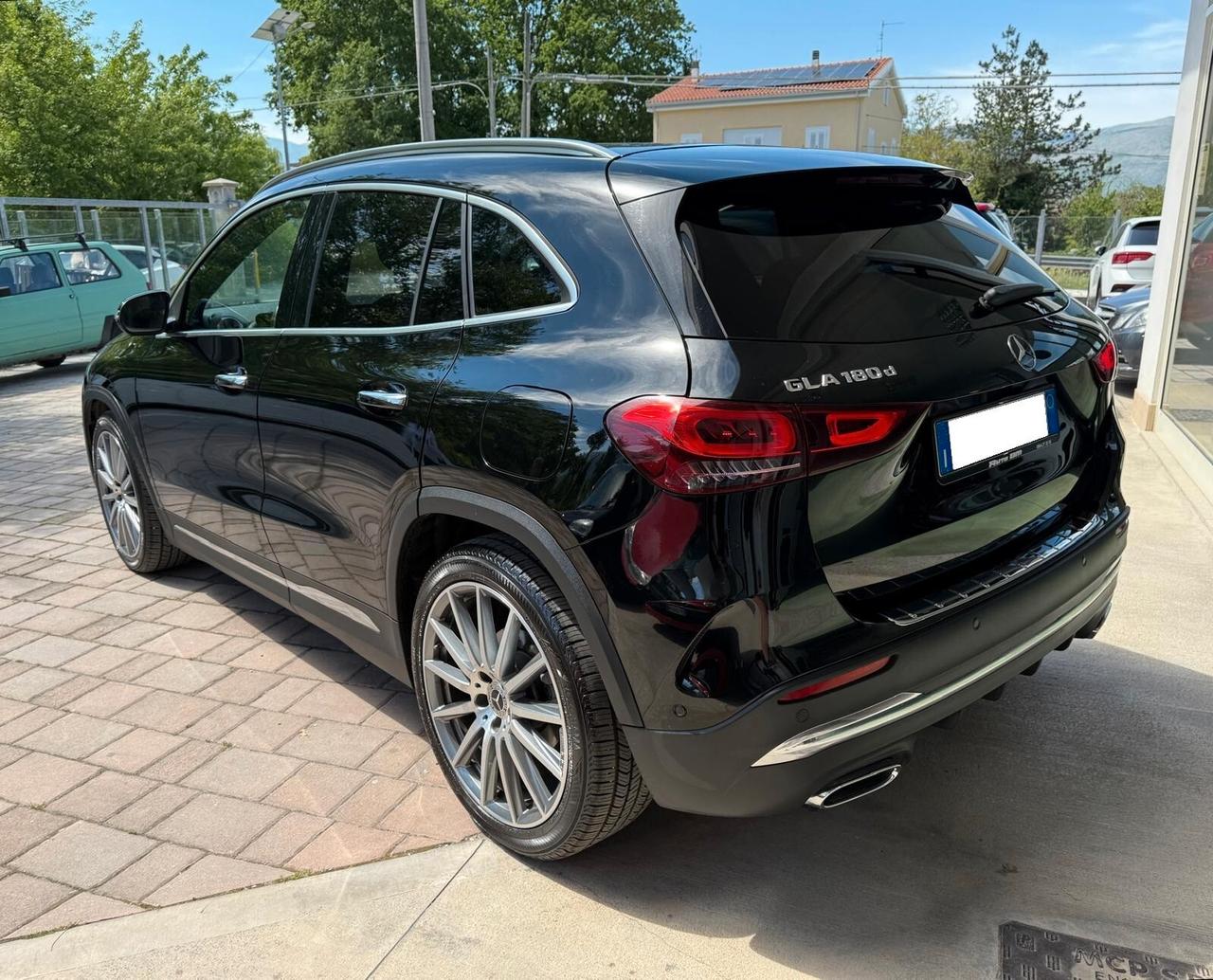 Mercedes-benz GLA 180 AMG LINE