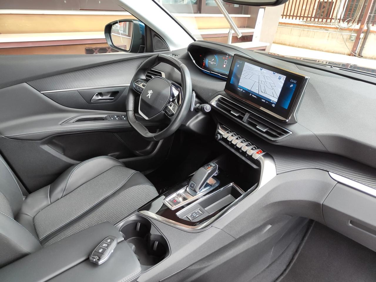 Peugeot 3008 BlueHDi 130 S&S EAT8 Allure