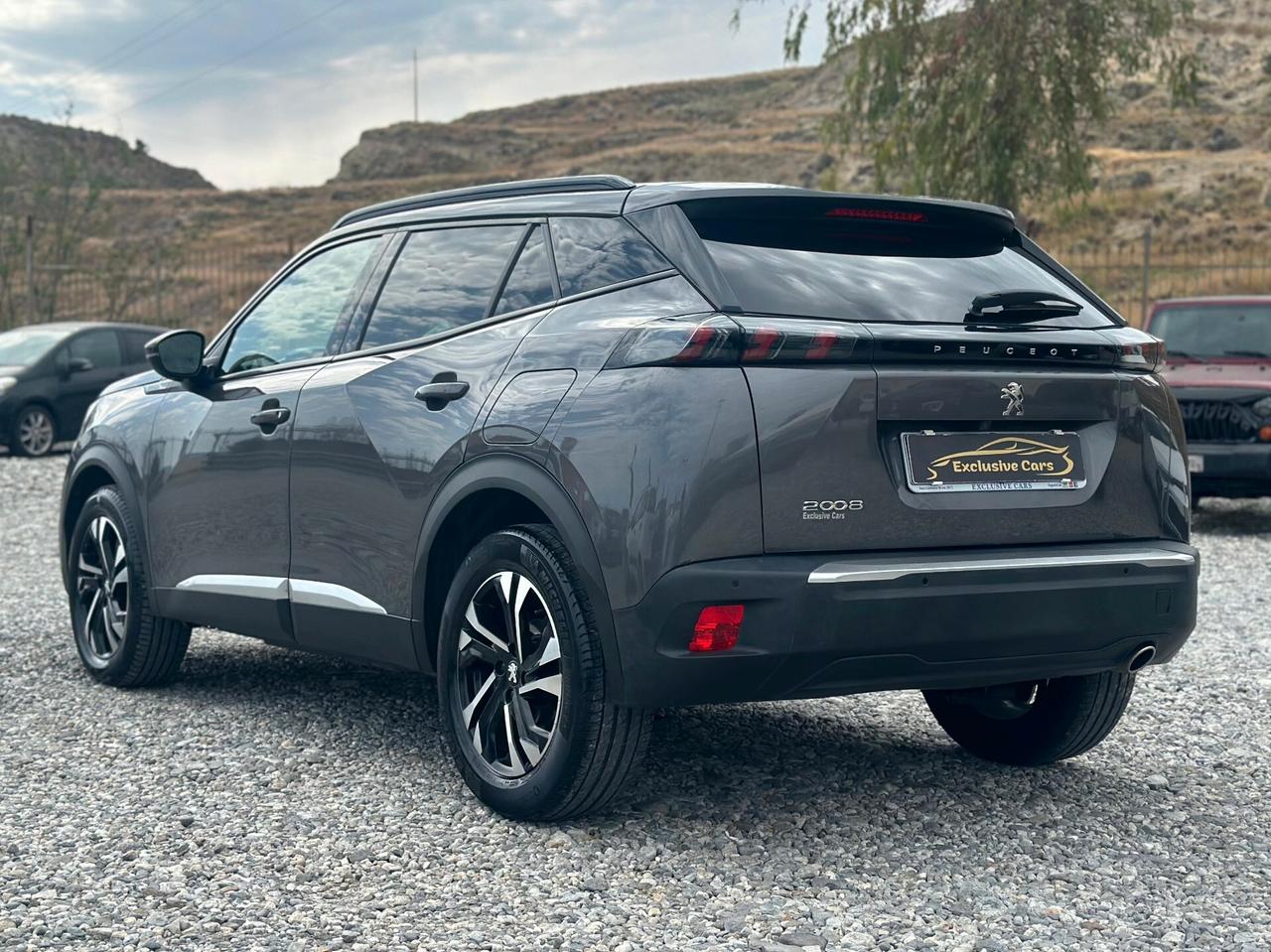 Peugeot 2008 BlueHDi 100 S&S Allure Navi Pack