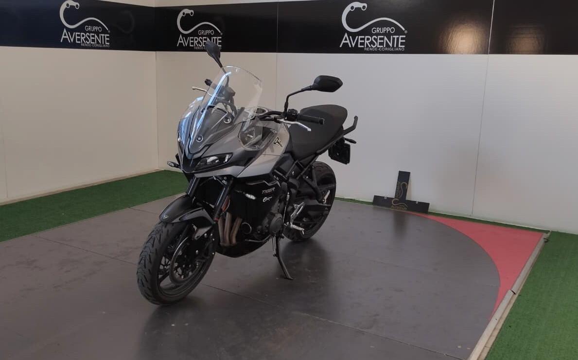 Triumph Tiger Sport 800