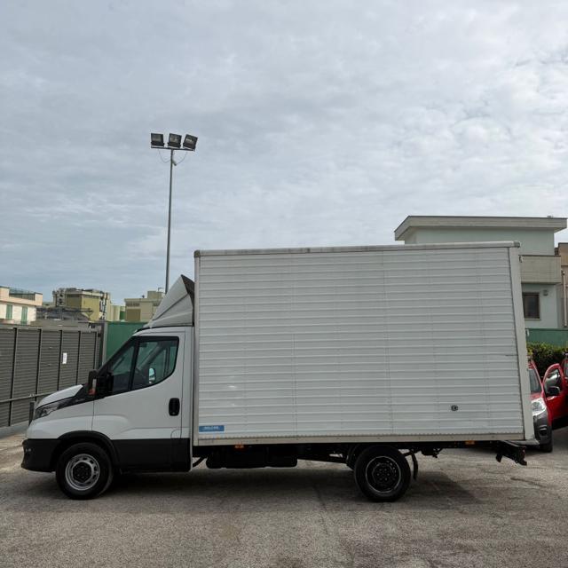 IVECO DAILY 35S14 BOX 3 POSTI - 2022