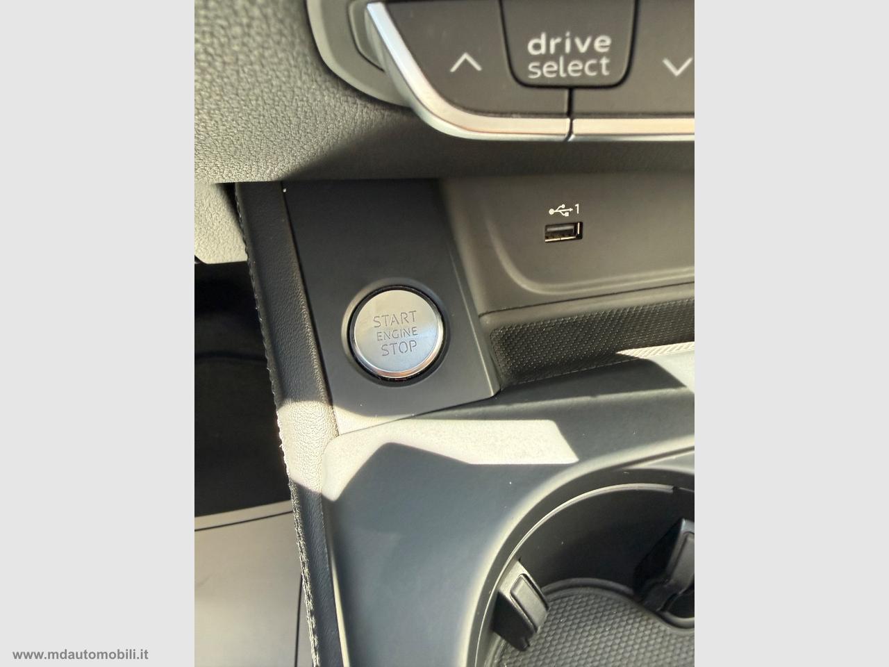 AUDI A4 Avant 30 TDI/136CV S tr. Business Adv IVA ESPOSTA