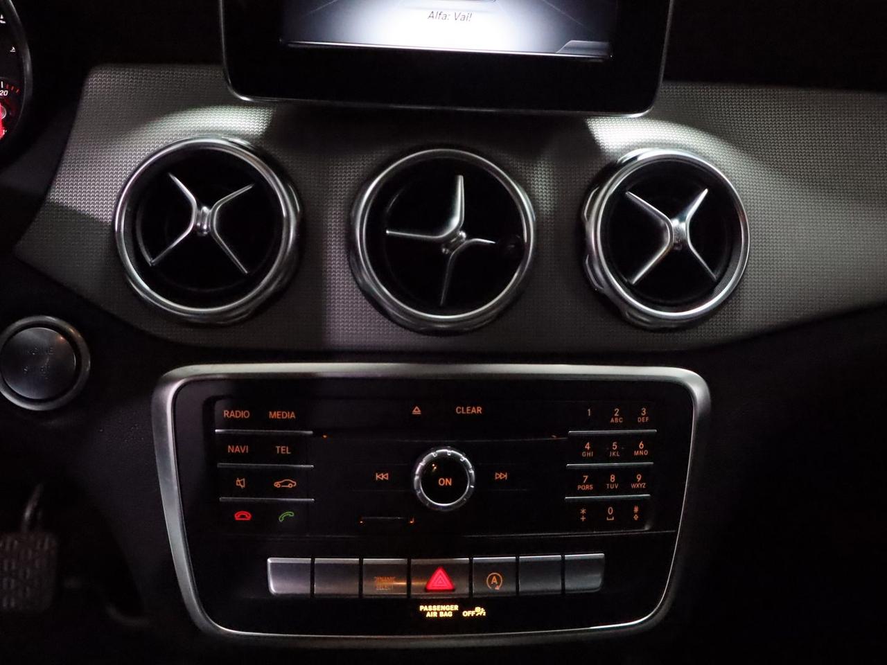 Mercedes-Benz GLA 180 Business GLA 180 D #9265