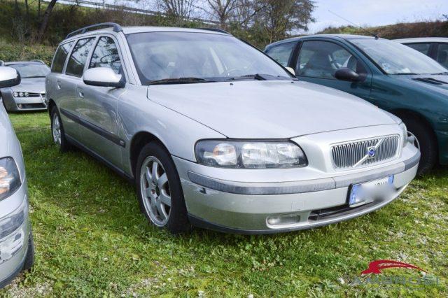 VOLVO V70 2.4 D5 20V cat- PER OPERATORI DEL SETTORE