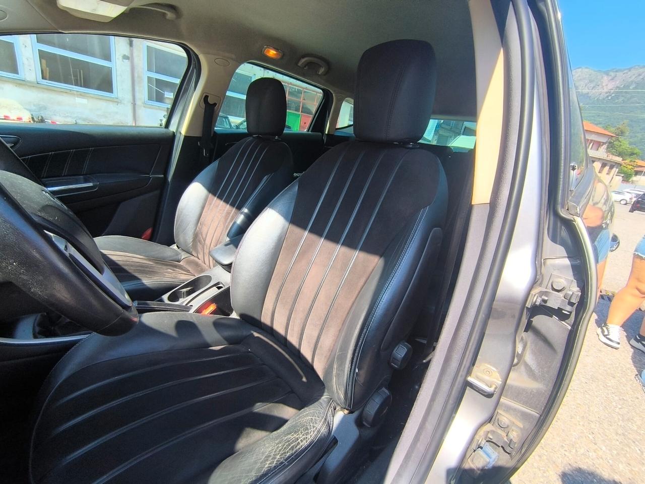 Lancia Delta 1.6 MJT DPF Platino