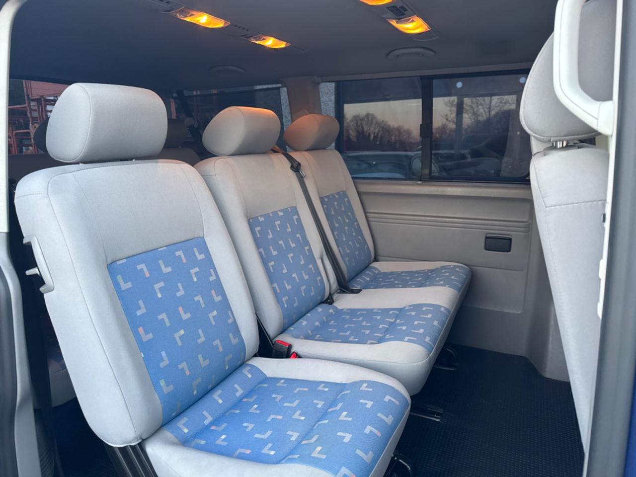 Volkswagen Transporter Caravelle 2.5 TDI/131CV PC Comfortline