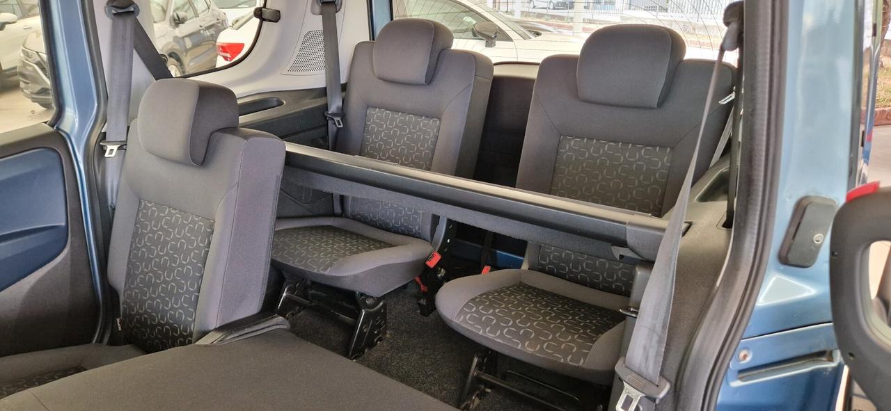 Fiat Doblò 2.0 Mjt 135cv EMOTION 7 Posti