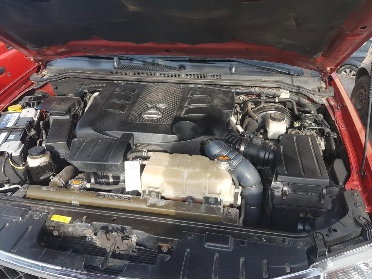 Nissan Navara 3.0 dCi 4 porte Double Cab LE V6