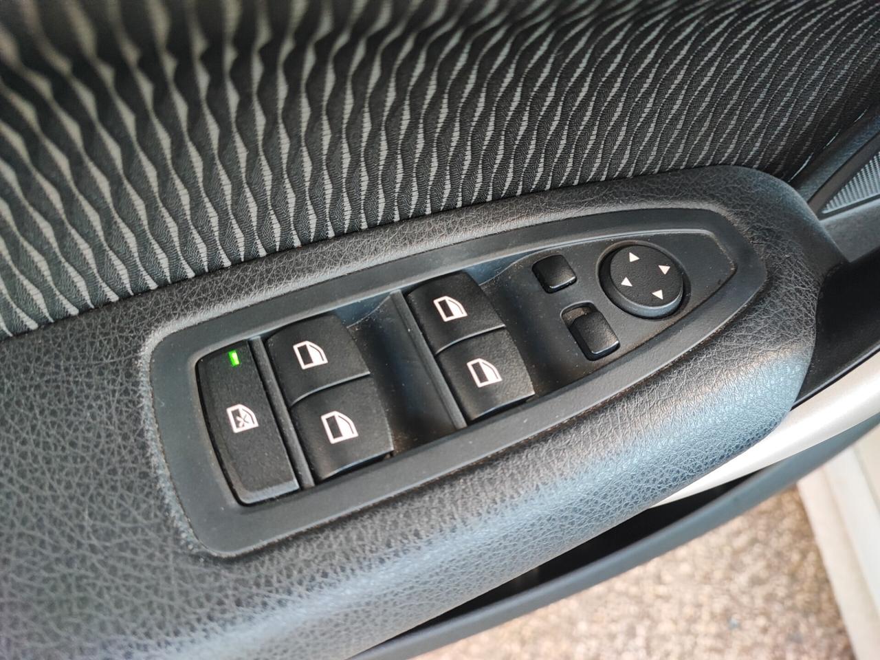 Bmw 116 116d 5p. Efficient Dynamics Urban