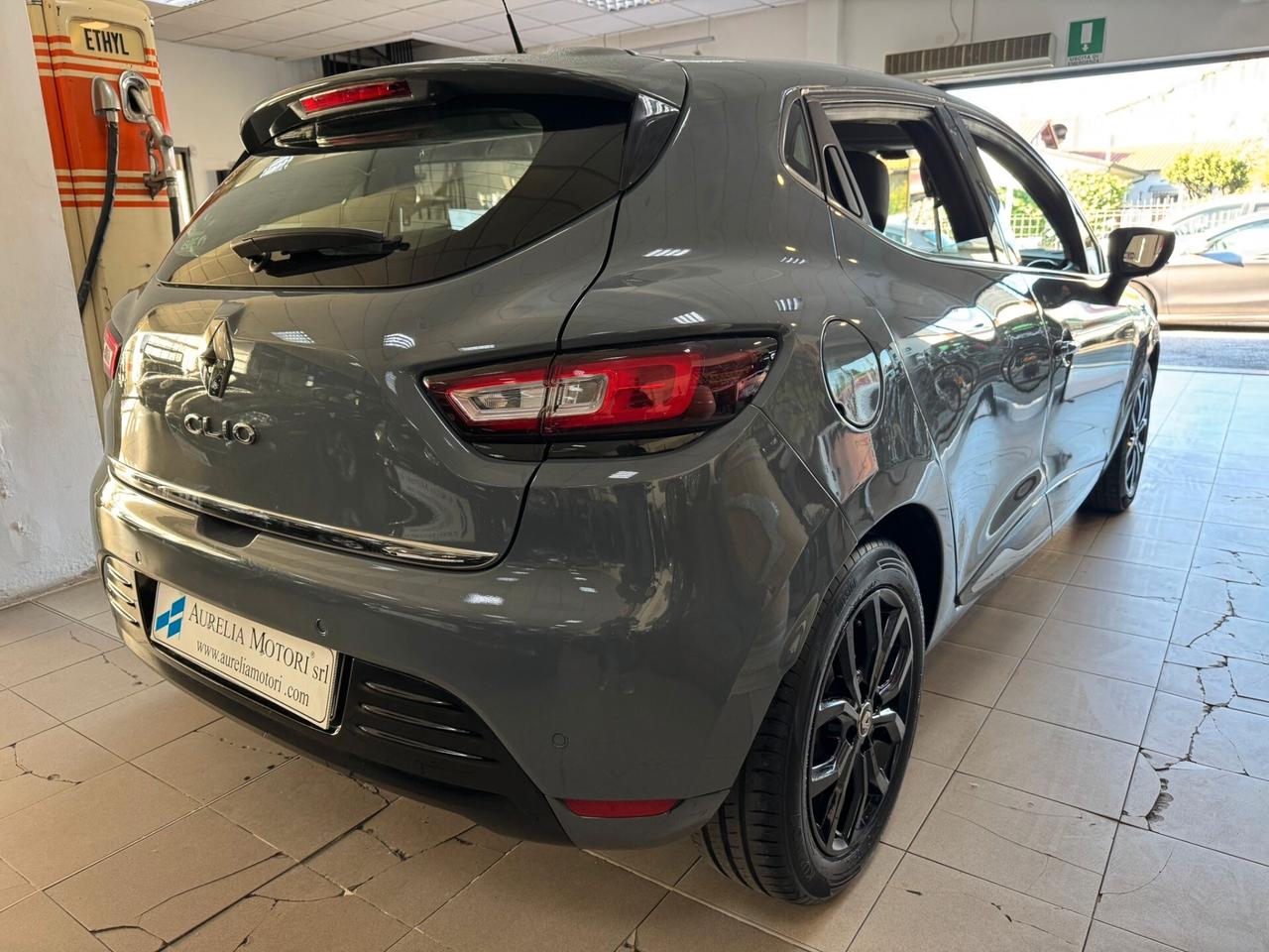 Renault Clio TCe 12V 75 CV 5 porte PARI AL NUOVO SUBITO DISPONIBILE