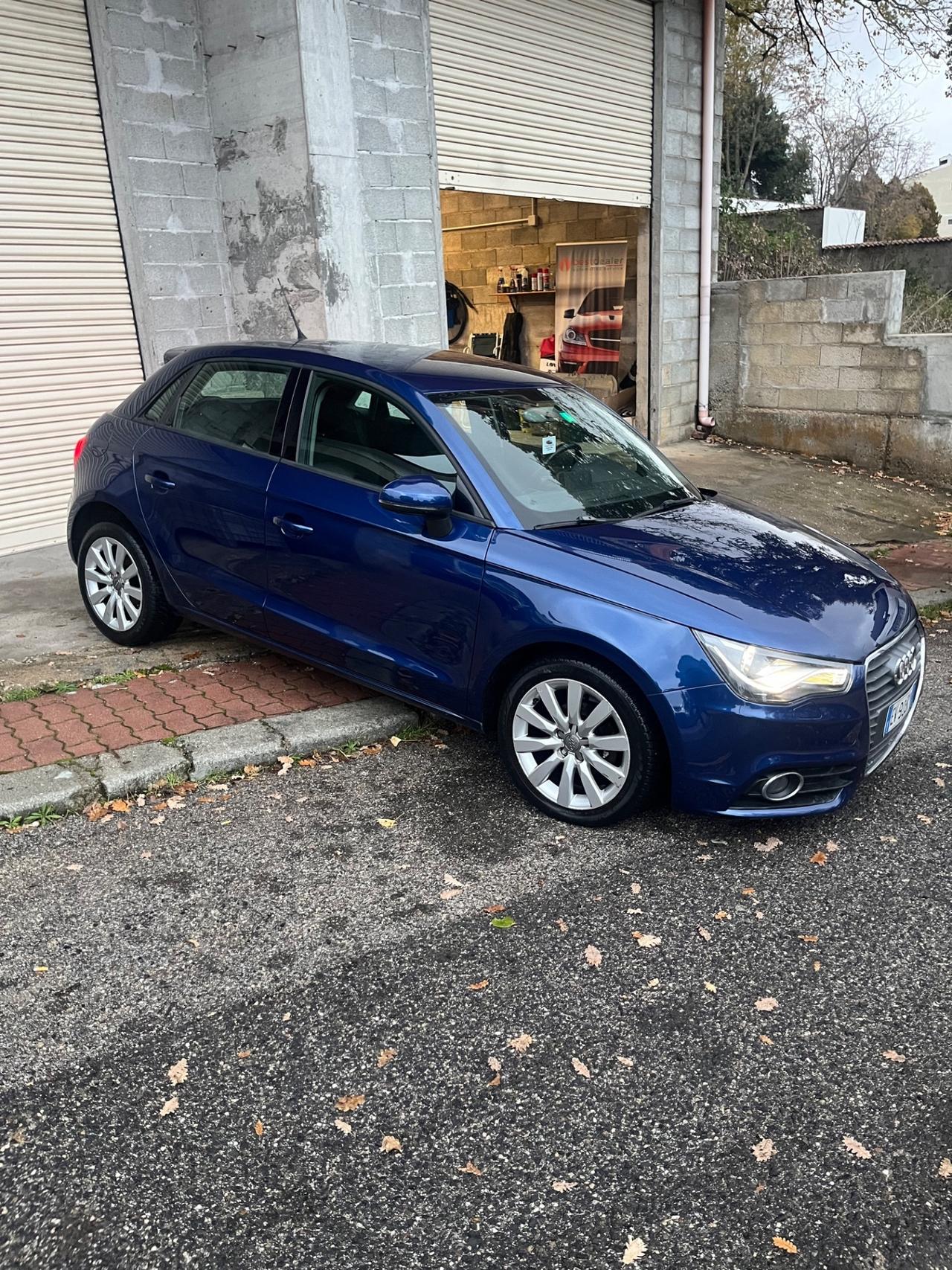 Audi A1 SPB 1.6 TDI S tronic Attraction