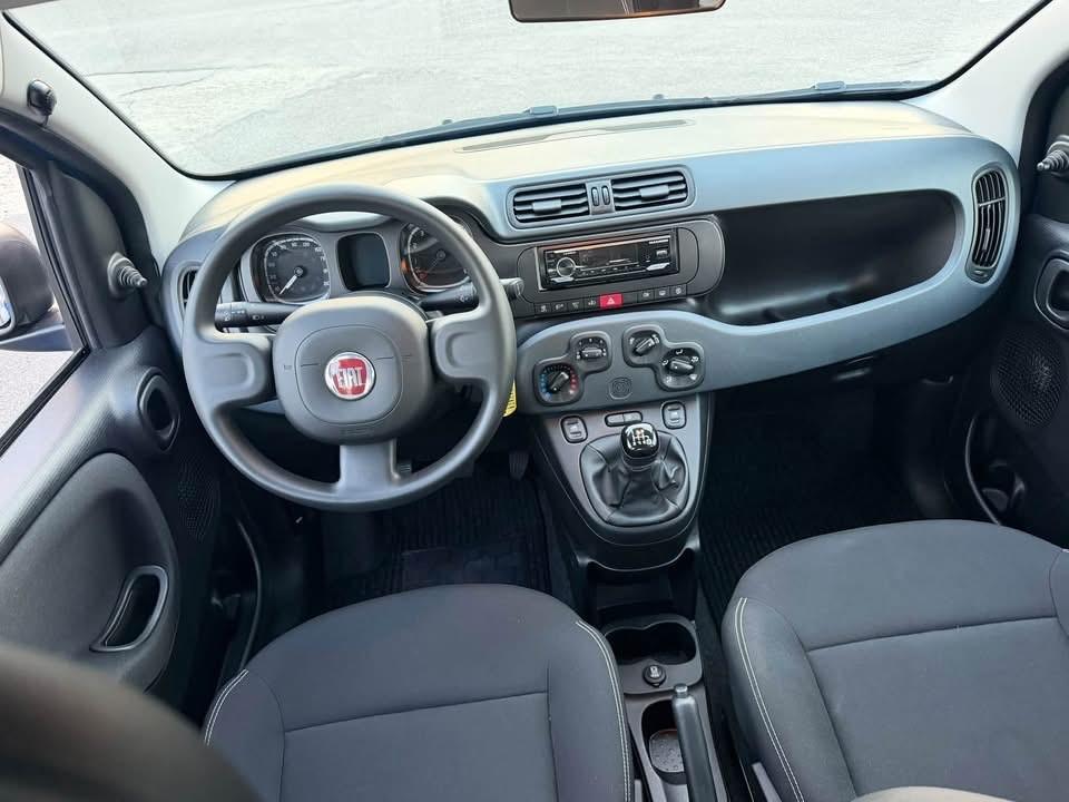 Fiat Panda 1.0 FireFly S&S Hybrid con 13.584 km