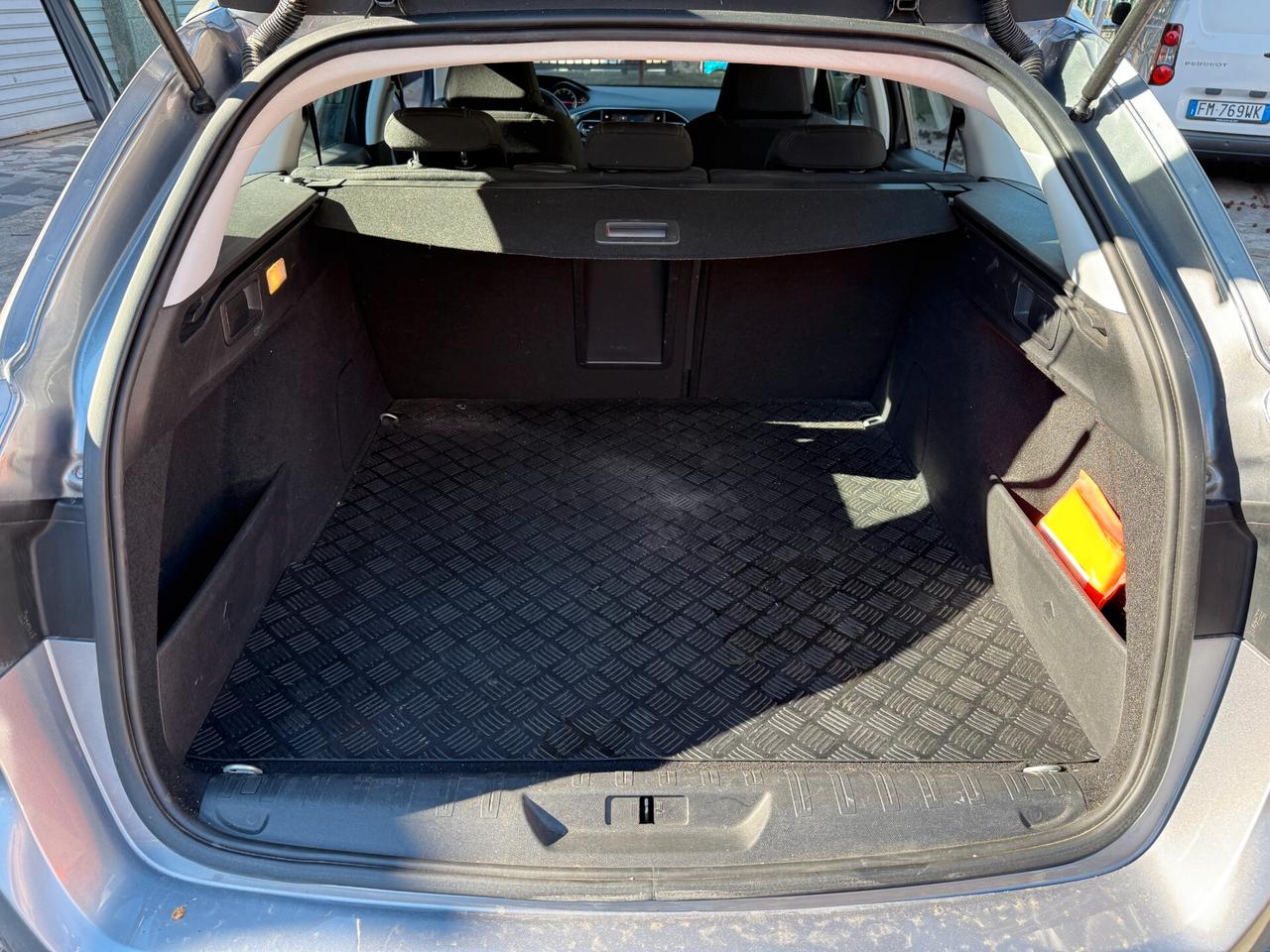 Peugeot 308 PureTech Turbo 110 S&S SW Access