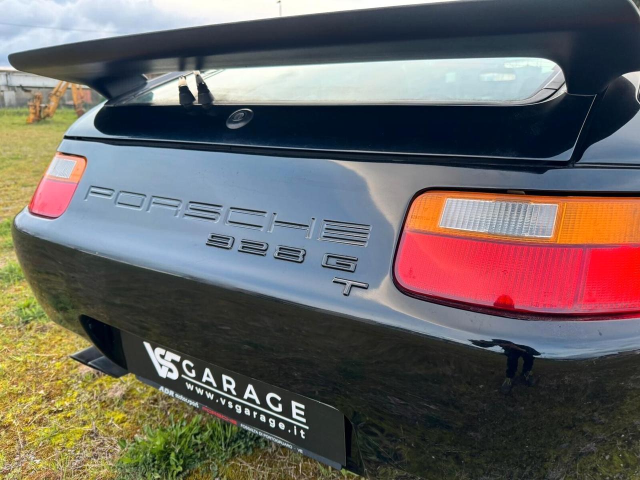 Porsche 928 GT (Manuale) – Rarità per Collezionisti