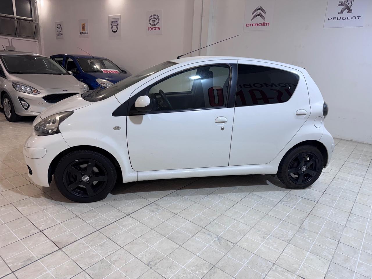 Toyota Aygo 1.0 12V VVT-i 5 porte Sol Connect