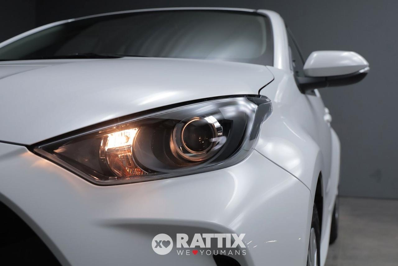 Toyota Yaris 1.5 Hybrid Active CVT