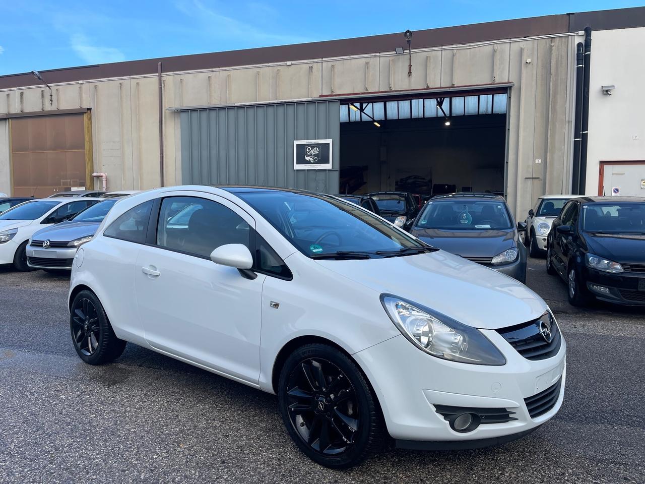 Opel Corsa 1.2 Neopatentati Sport