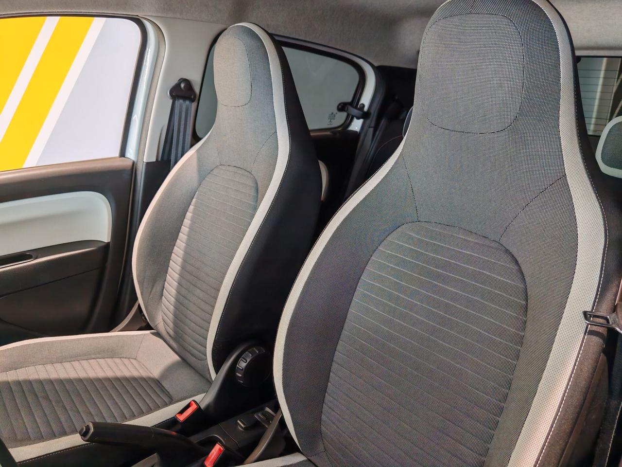 Renault Twingo TCe 90 CV EDC Lovely