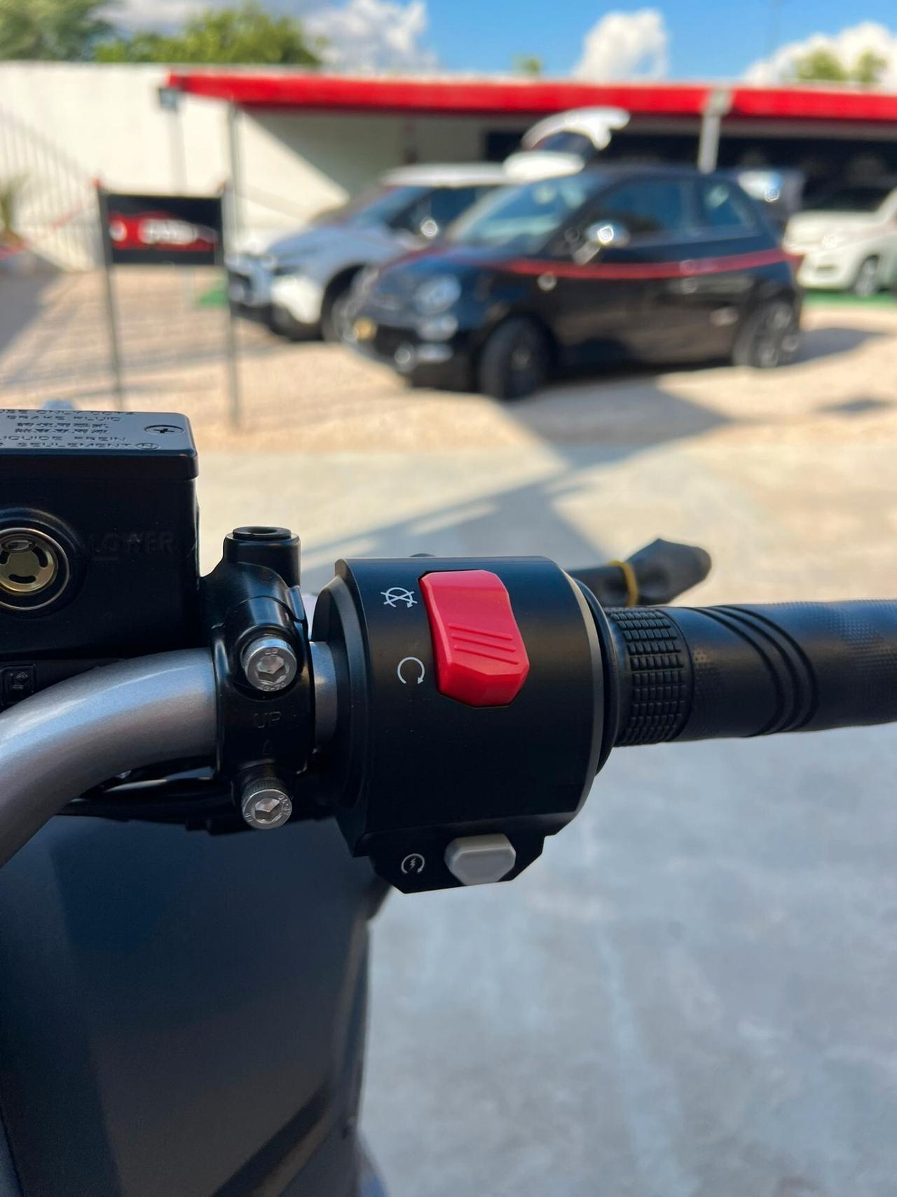 Sym ADX 300