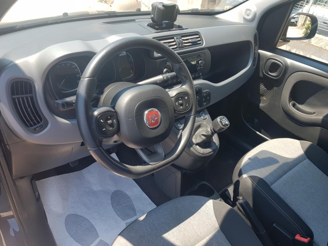 Fiat Panda 1.2 Lounge Clima aut Cerchi Sensori Park