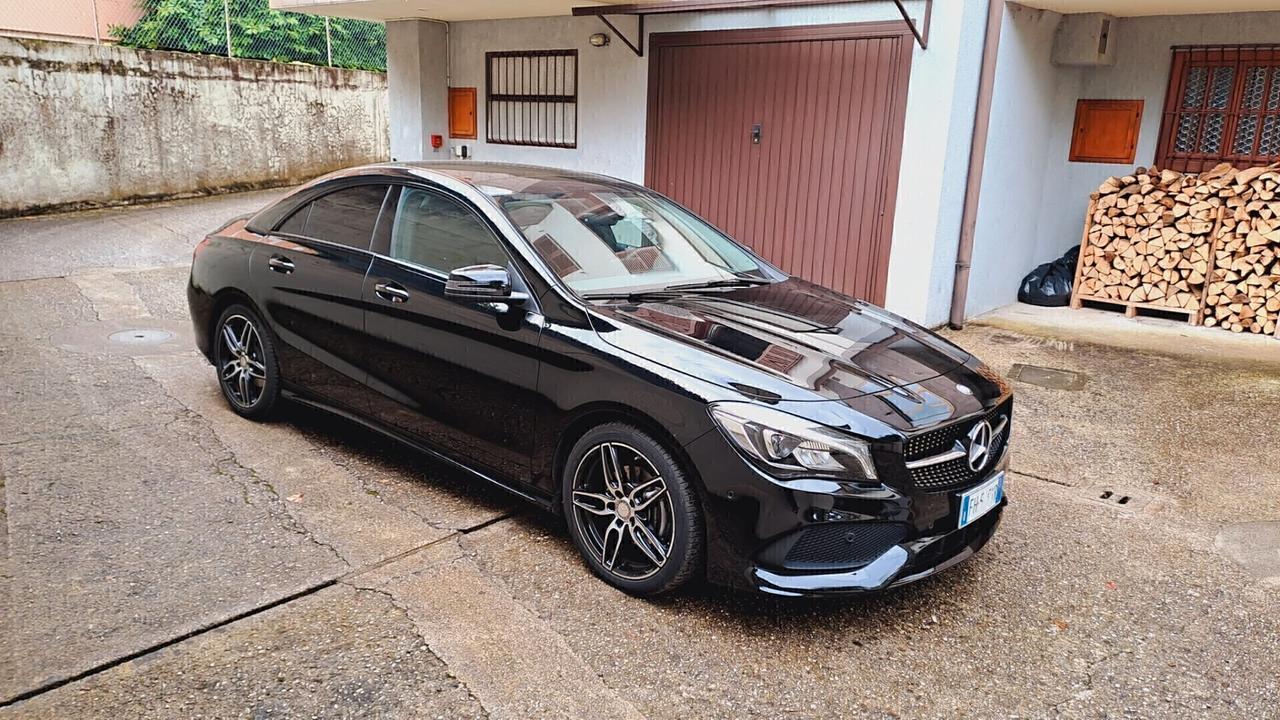 Mercedes-benz CLA 200 solo 8000 KM pari al nuovo unicoproprietario OTTO MILA KM!!!!