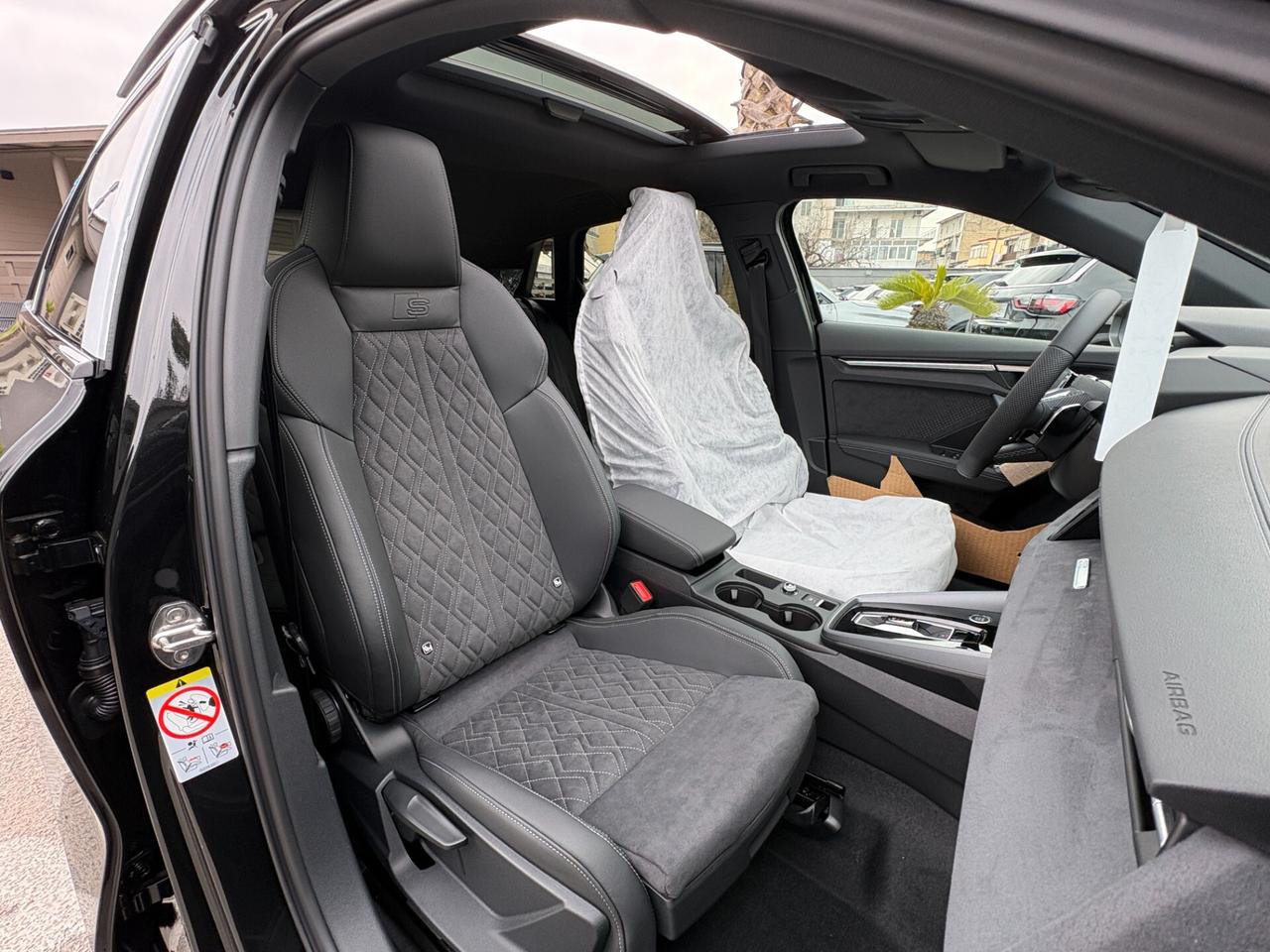 NEW Audi A3 SPORTBACK IDENTITY BLACK TDI 110 kW S tronic line edition TETTO APRIBILE