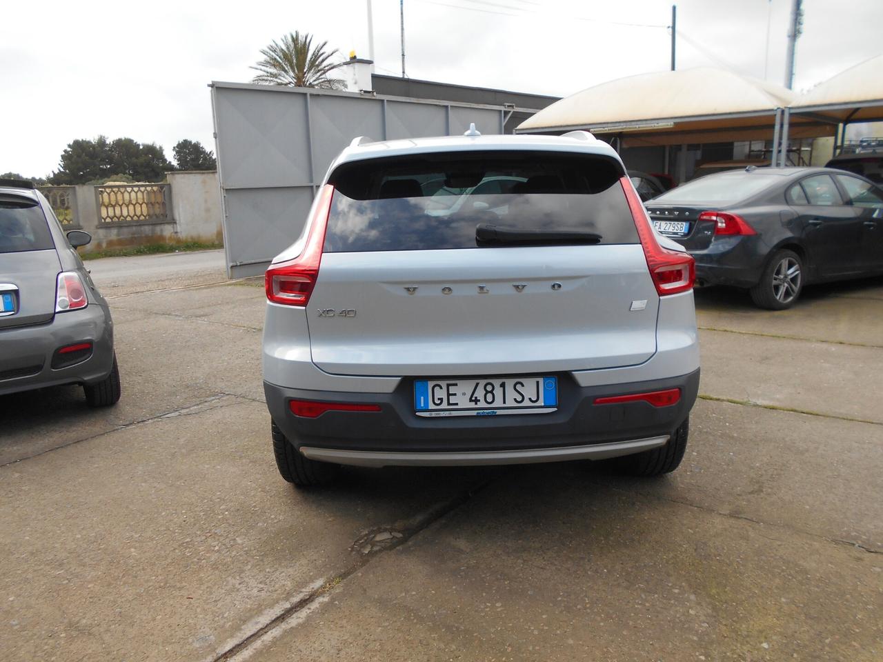 Volvo XC40 T5 Recharge Plug-in Hybrid R-design