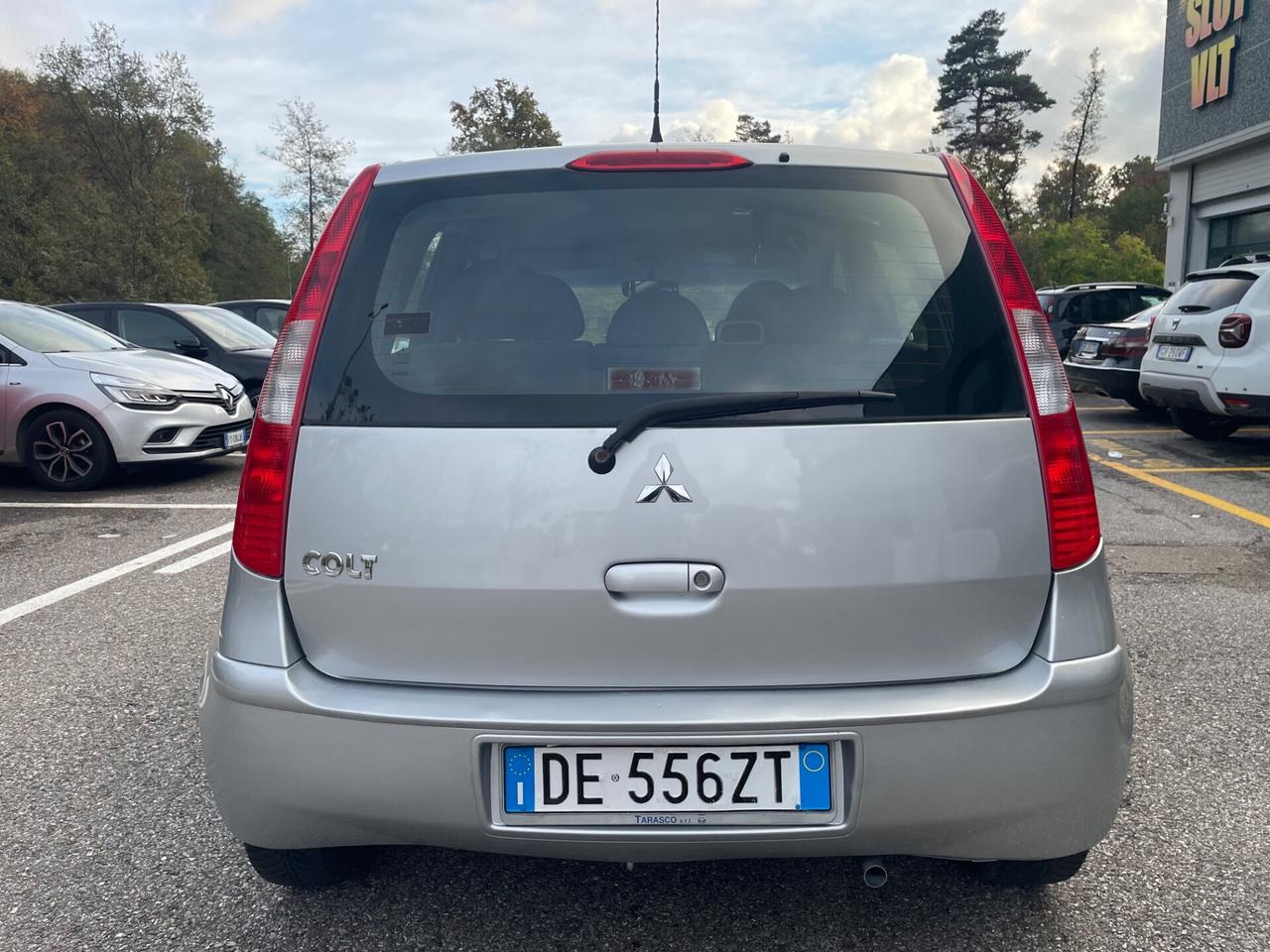 Mitsubishi Colt 1.1 12V 5p. *Neopatentati*Cerchi*Solo 125000km*