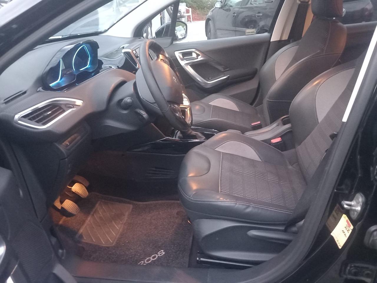 Peugeot 2008 BlueHDi 120 S&S Allure