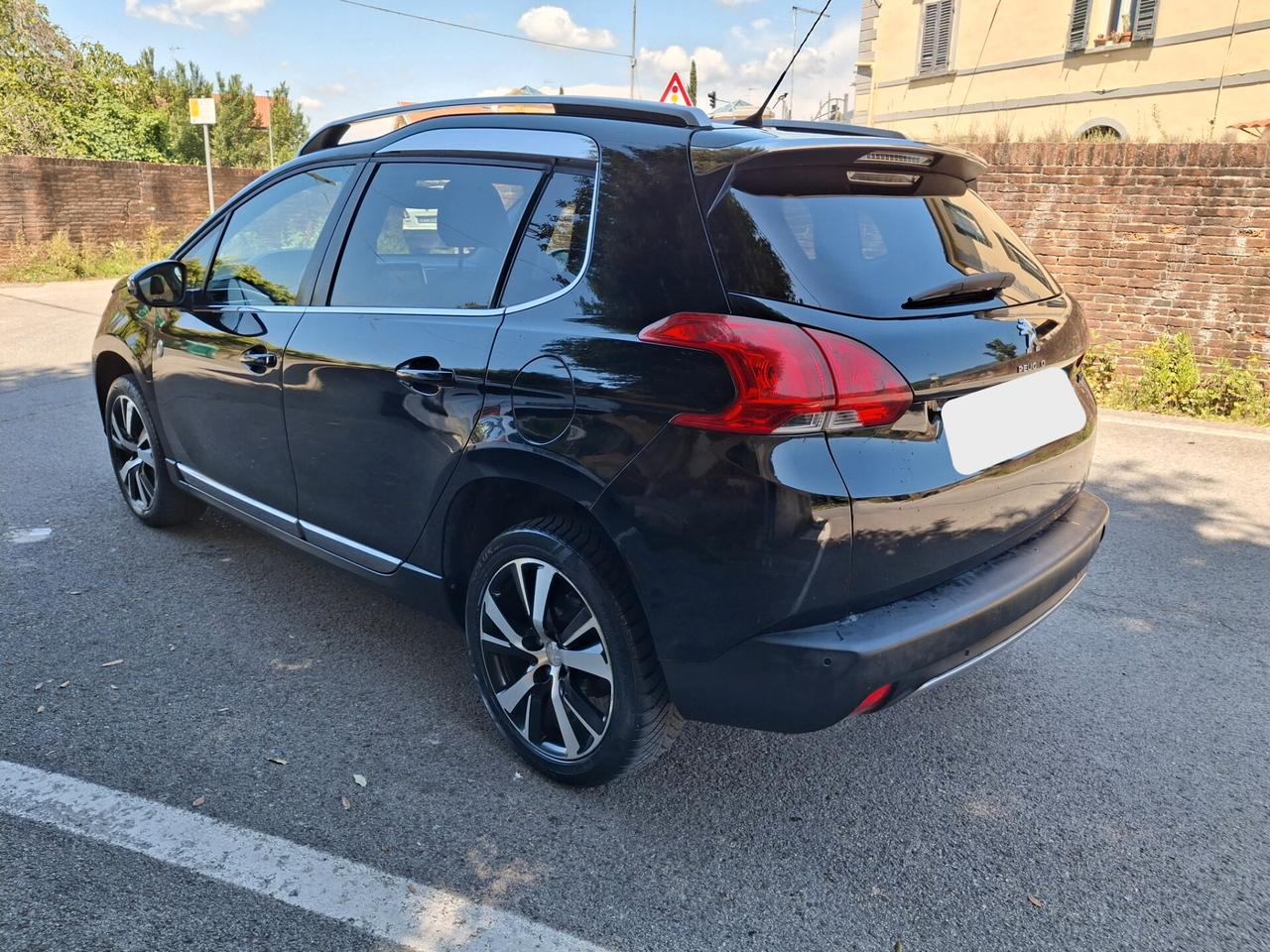 Peugeot 2008 BlueHDi 120 S&S Black Matt