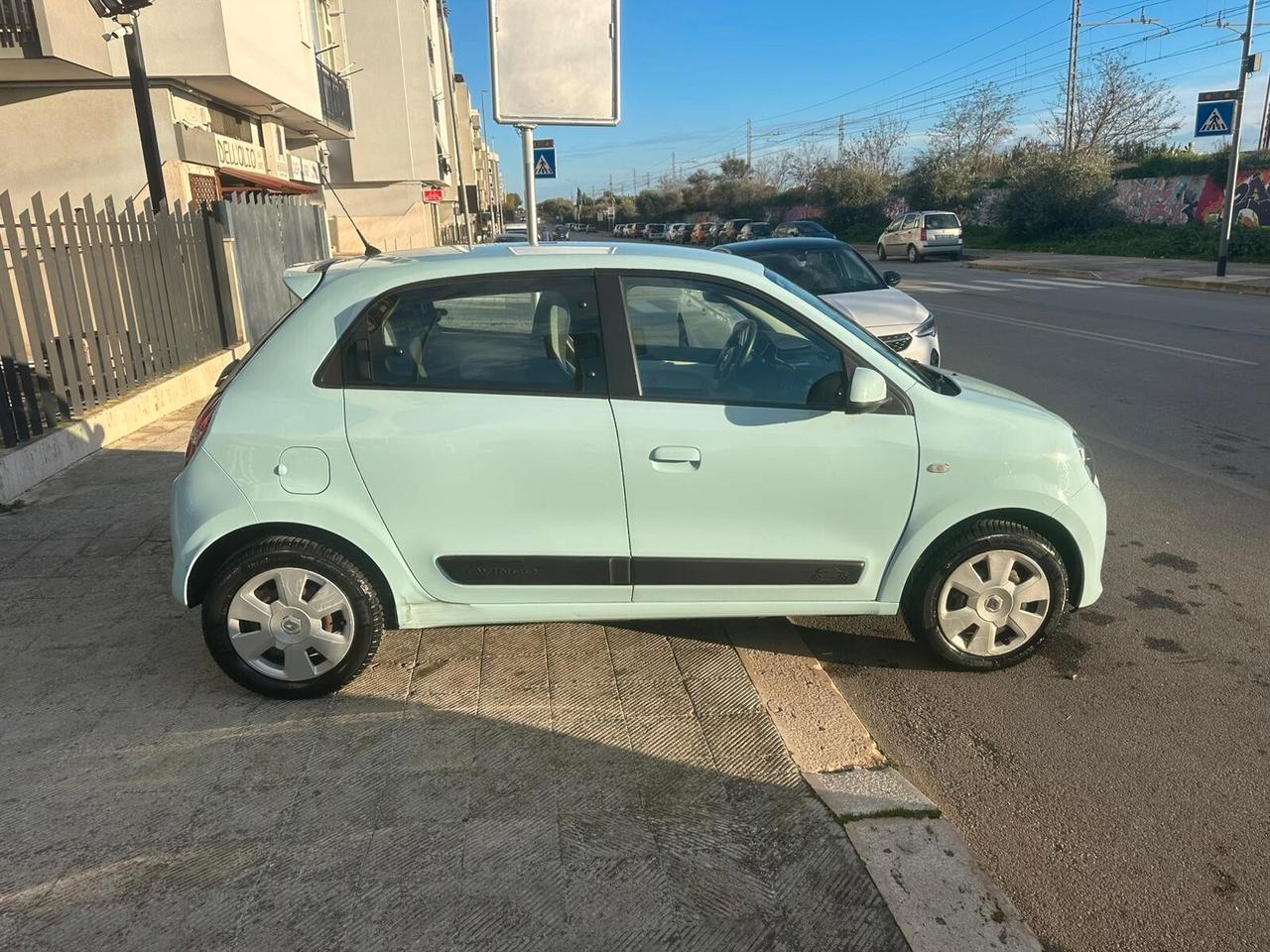 Renault Twingo 1.0 SCe Live