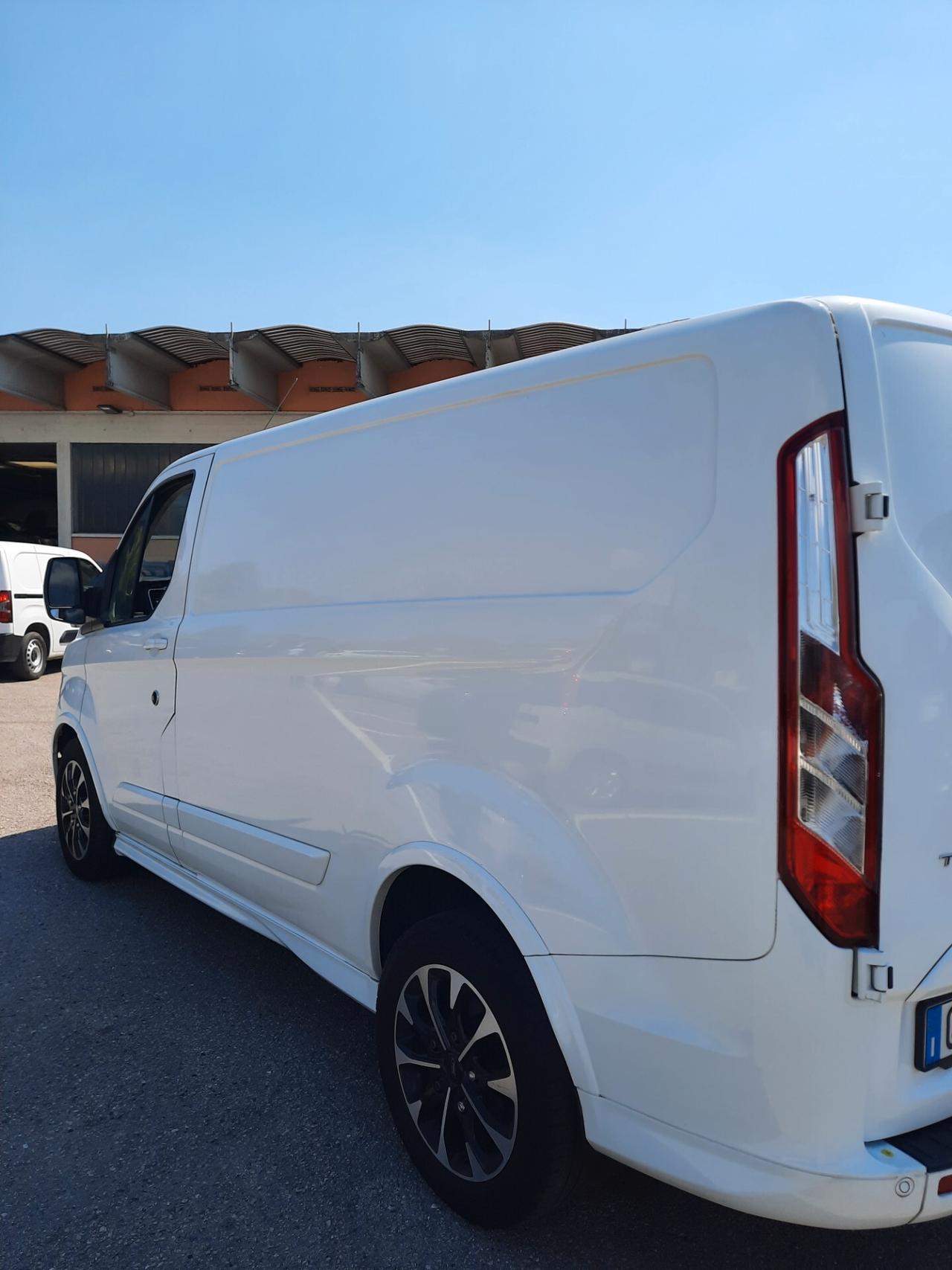 FORD TRANSIT CUSTOM SPORT PR. IVATO