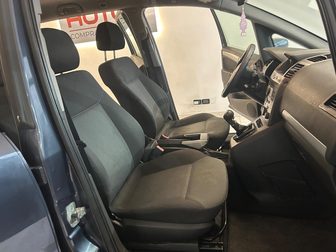 Opel Zafira 1.9 CDTI 74KW 7 POSTI