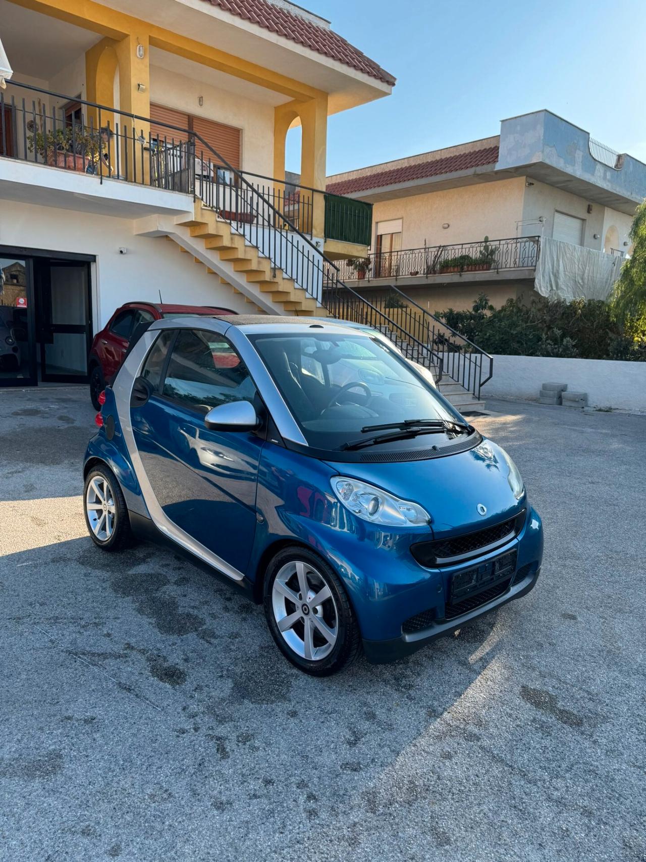 Smart ForTwo CABRIO NEOPATENTATI