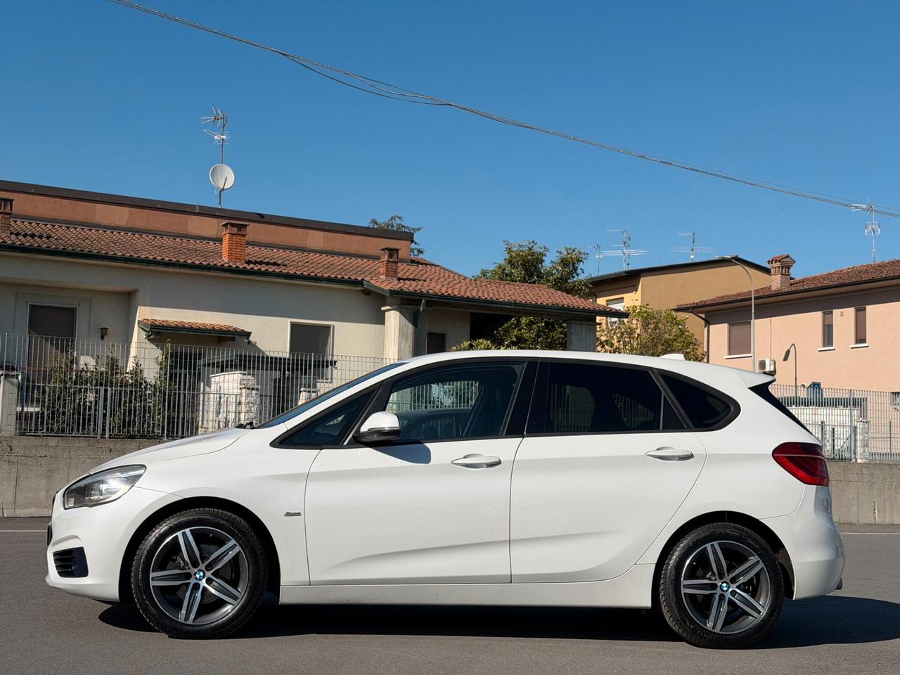 Bmw 2er Active Tourer 216d Msport