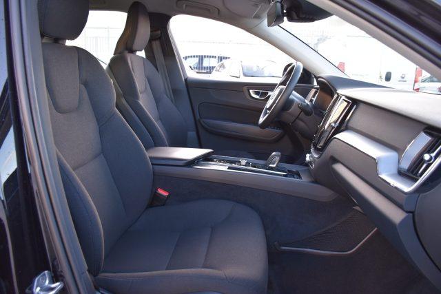 VOLVO XC60 B4 (d) AWD Geartronic Momentum Pro