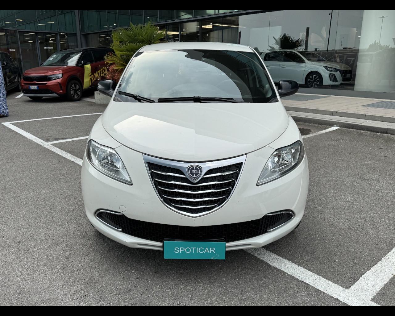 LANCIA Ypsilon 3ª serie - Ypsilon 1.2 69 CV 5 porte Gold