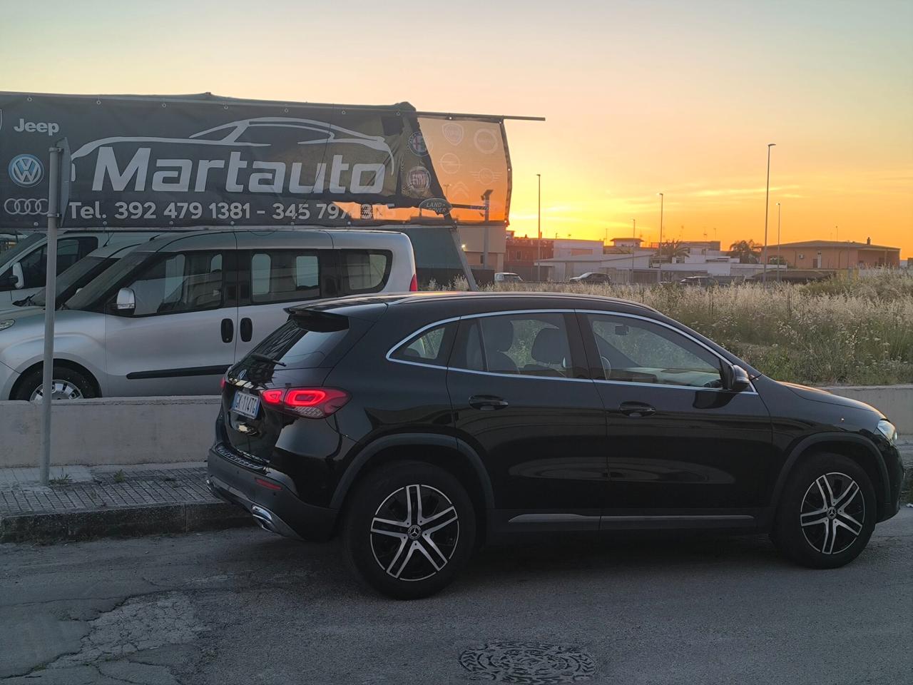 MERCEDES GLA SPORT PLUS 180cdi 09/2022 MOTORE 2.0 MERCEDES