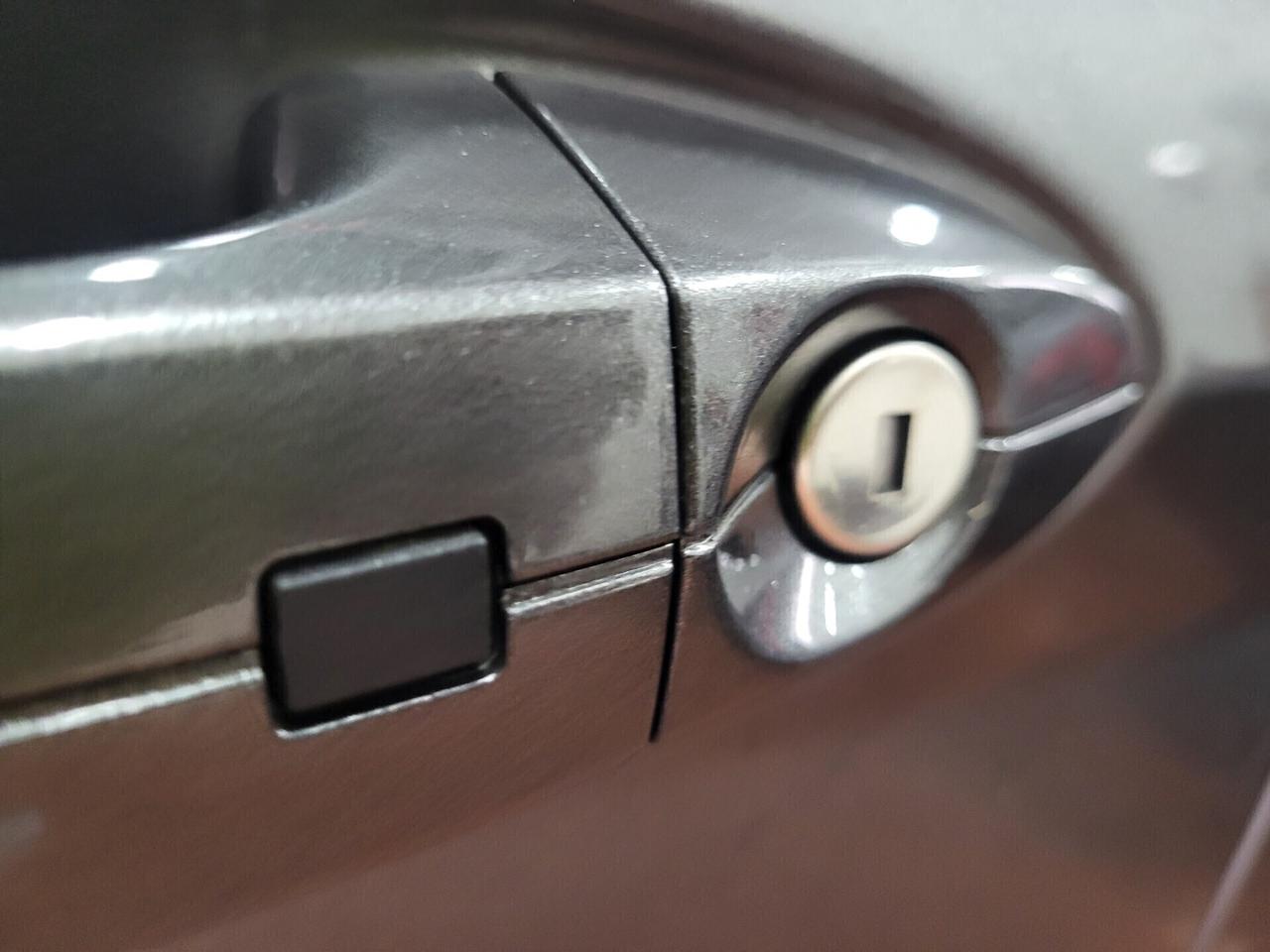 Ford B-Max 1.5 TDCi-6B-NAVI-UNICO PROP-3 REVISIONI