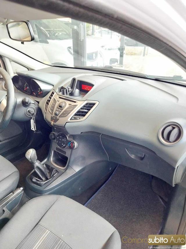 FORD Fiesta + 1.4 TDCi 68CV 3 porte