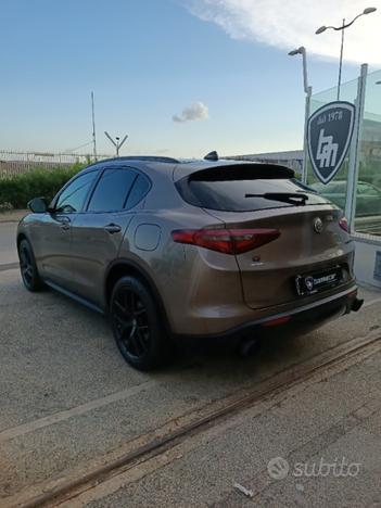 ALFA ROMEO Stelvio 2.0 Turbo 280 CV AT8 Q4 B-Tec