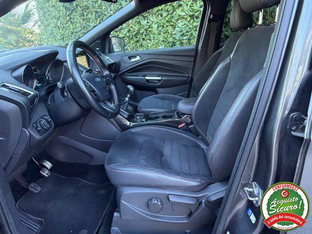 FORD Kuga 1.5 TDCI 120 CV S&S 2WD ST-Line Business