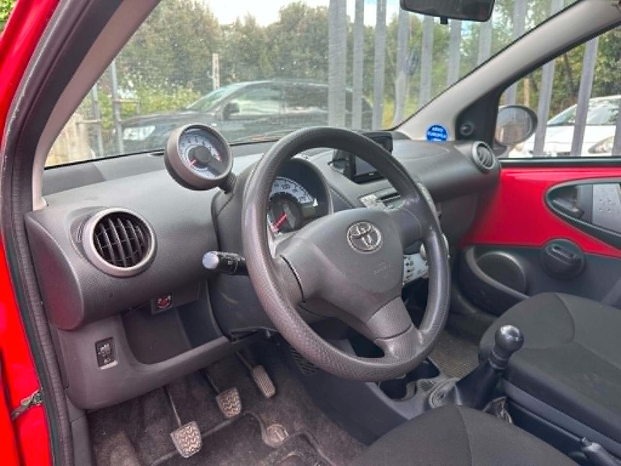 Toyota Aygo 1.0 12V VVT-i 5 porte Active Connect