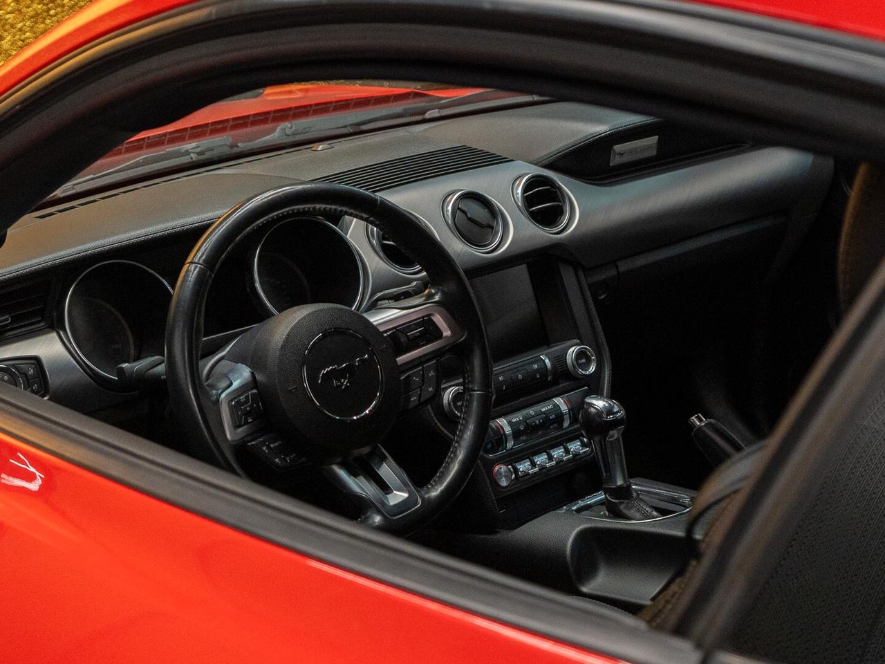 Ford Mustang Fastback 5.0 V8 TiVCT aut. GT